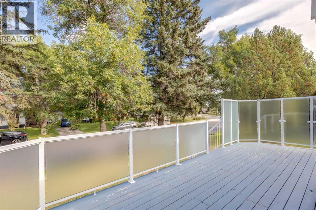 Photo 3 of 911 80 Avenue Sw, Calgary AB