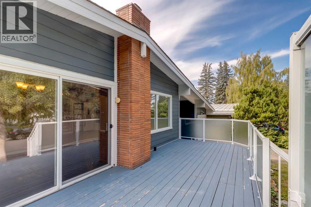 Photo 2 of 911 80 Avenue Sw, Calgary AB