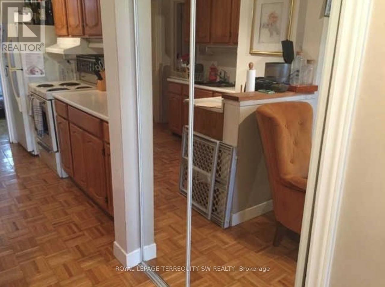 Photo 5 of 5 8 Casci Avenue, Toronto ON