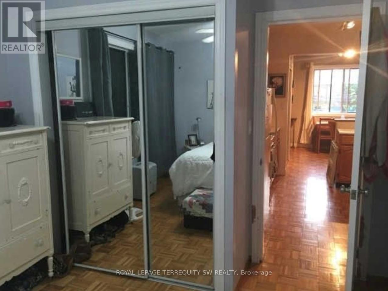 Photo 8 of 5 8 Casci Avenue, Toronto ON