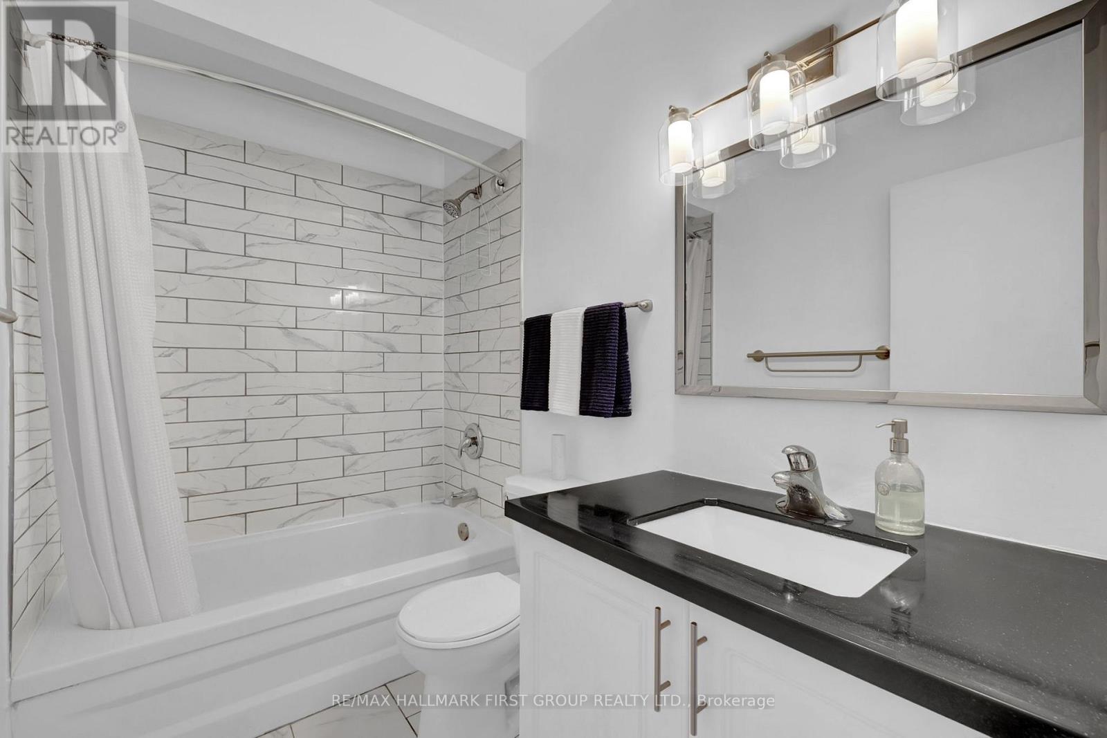 Photo 14 of 13 Elgin Street, Ajax ON