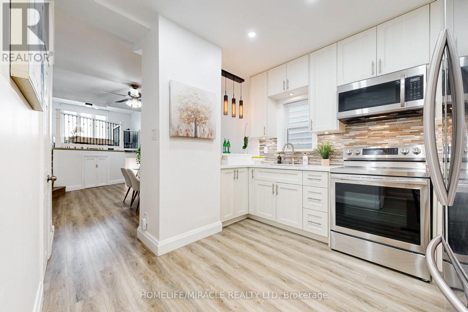 Photo 14 of 590 Jones Avenue Avenue, Toronto ON