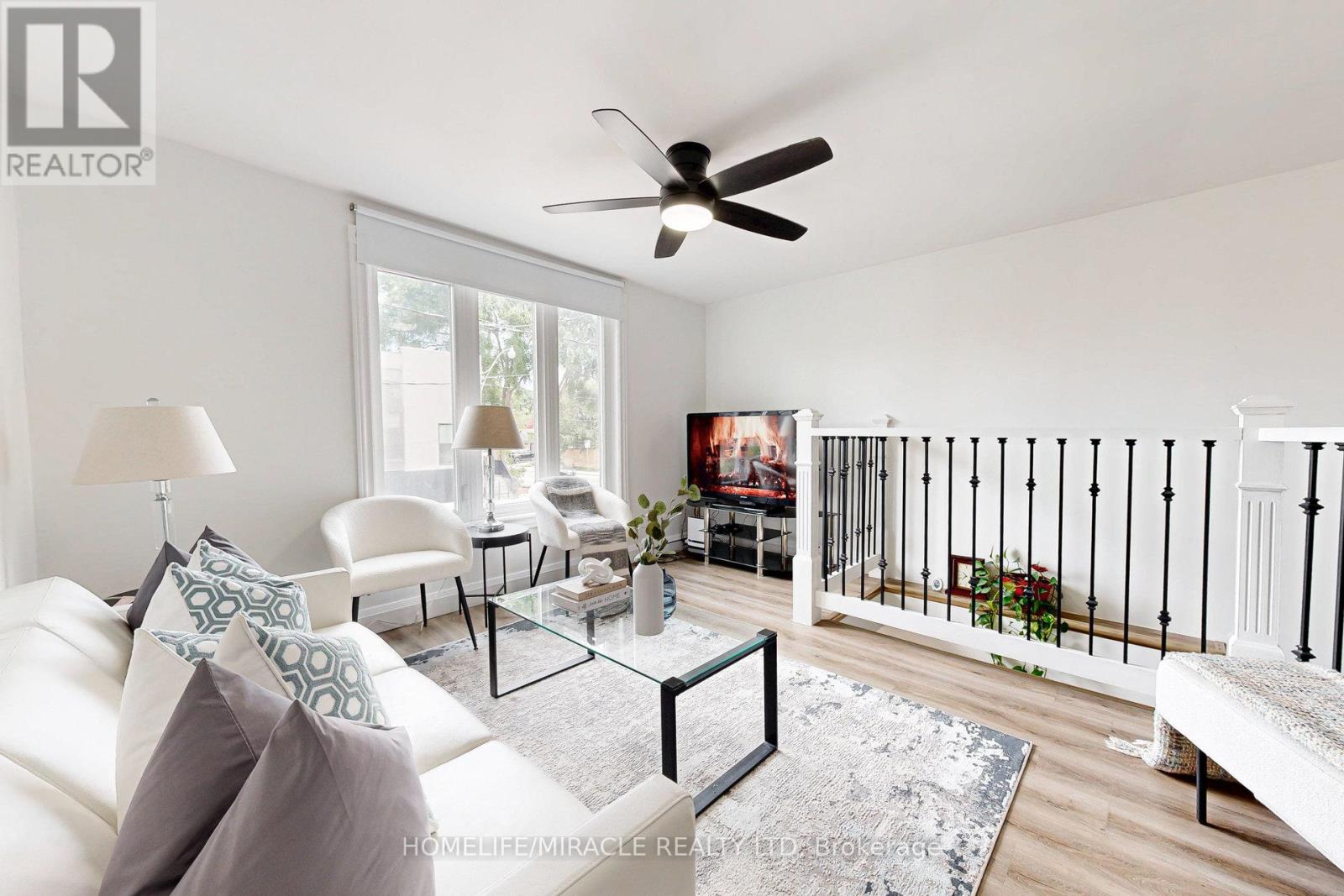 Photo 16 of 590 Jones Avenue Avenue, Toronto ON