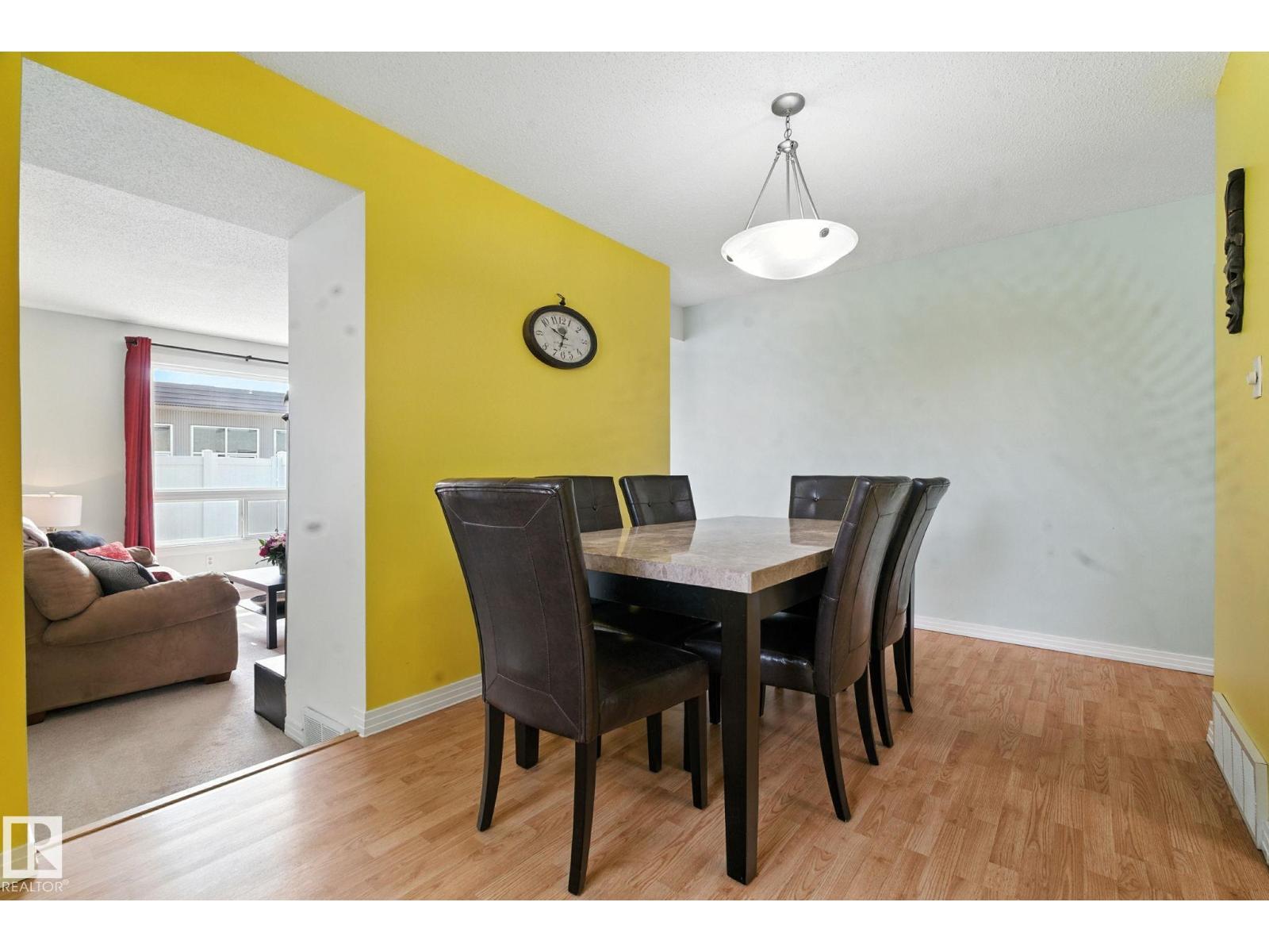 Photo 10 of 10 17409 95 St Nw, Edmonton AB