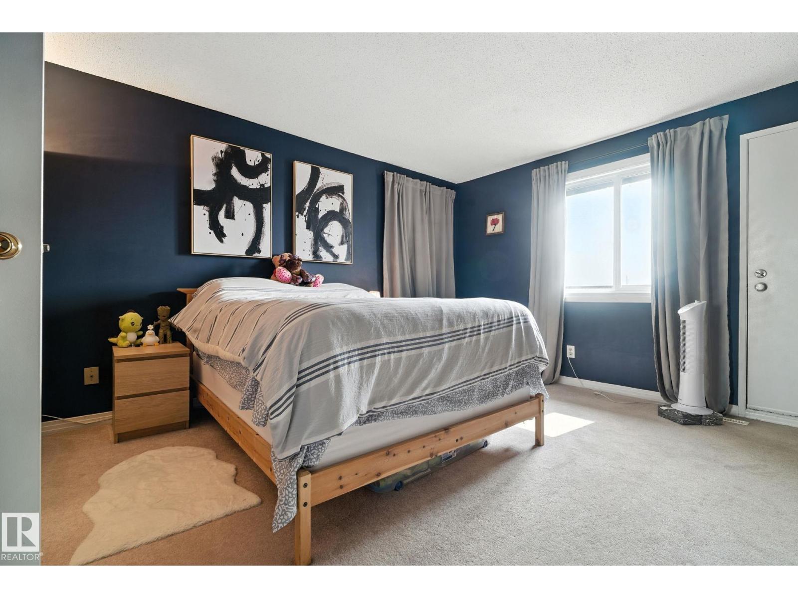 Photo 27 of 10 17409 95 St Nw, Edmonton AB