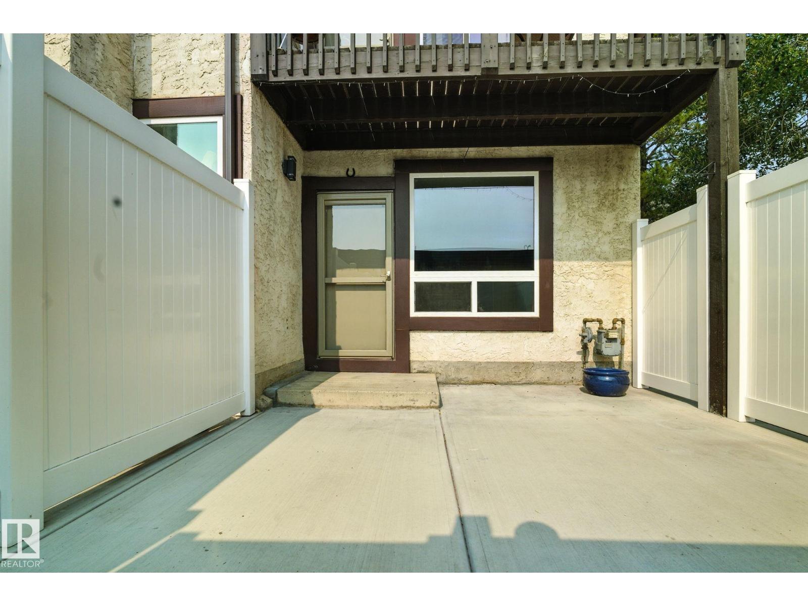 Photo 32 of 10 17409 95 St Nw, Edmonton AB