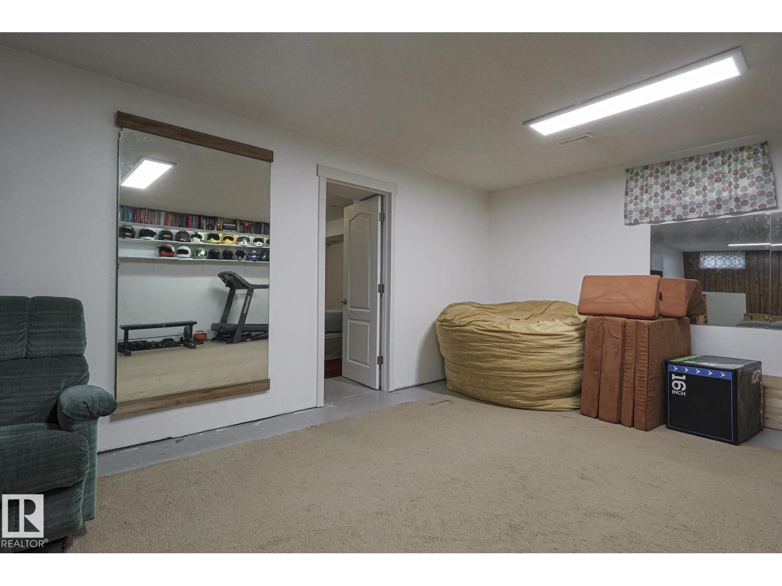 Photo 42 of 3135 74 St Nw, Edmonton AB