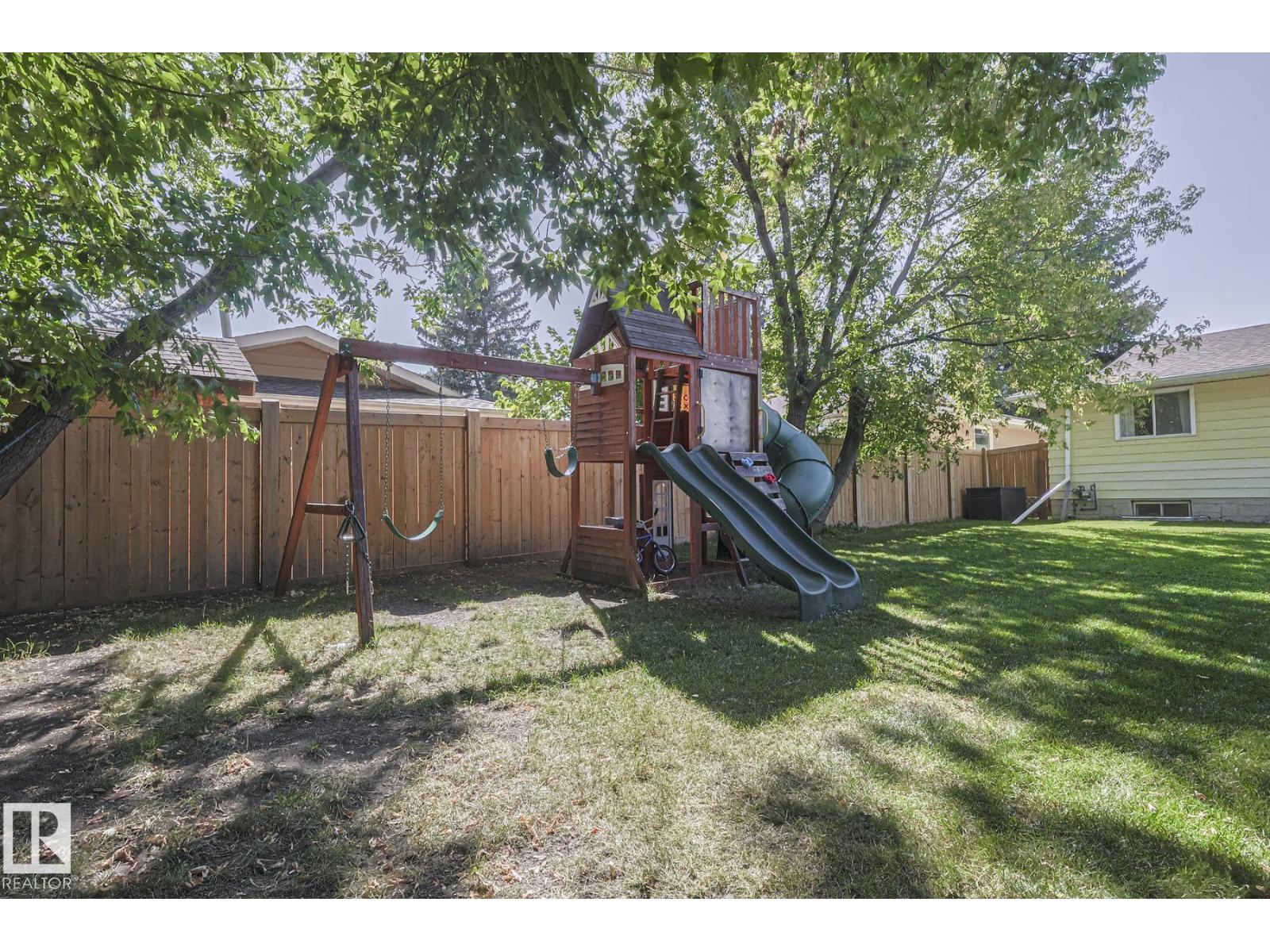Photo 58 of 3135 74 St Nw, Edmonton AB