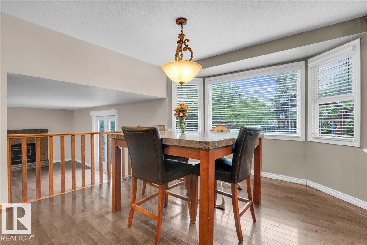 Photo 11 of 8020 182 A St Nw, Edmonton AB