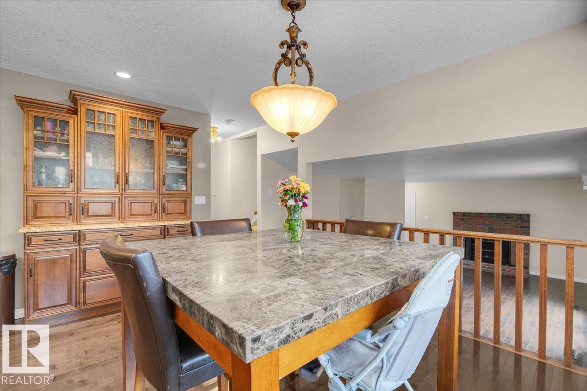 Photo 14 of 8020 182 A St Nw, Edmonton AB