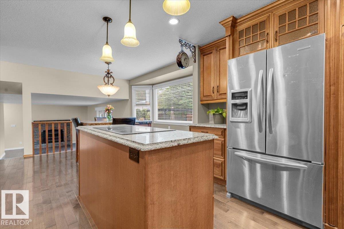 Photo 18 of 8020 182 A St Nw, Edmonton AB