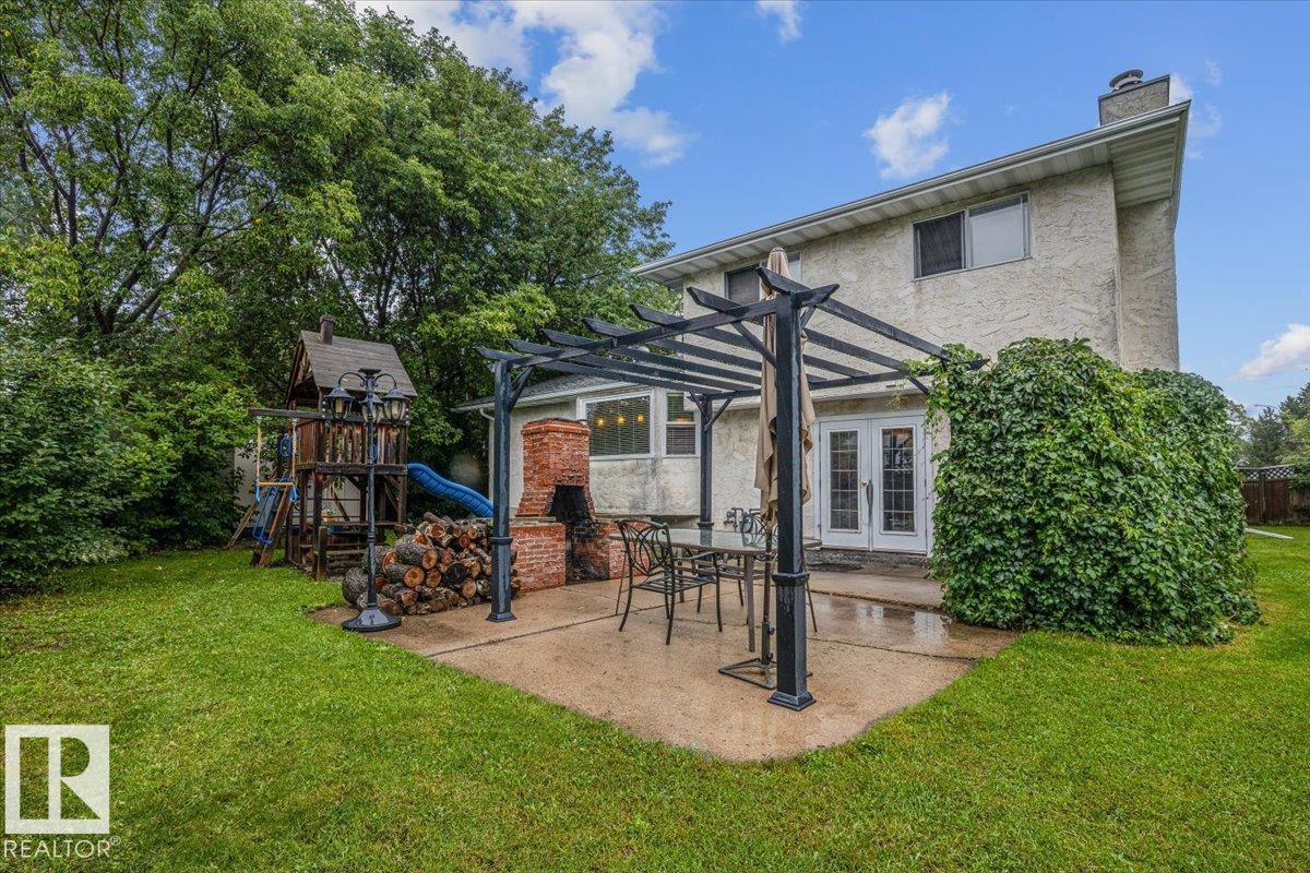 Photo 52 of 8020 182 A St Nw, Edmonton AB