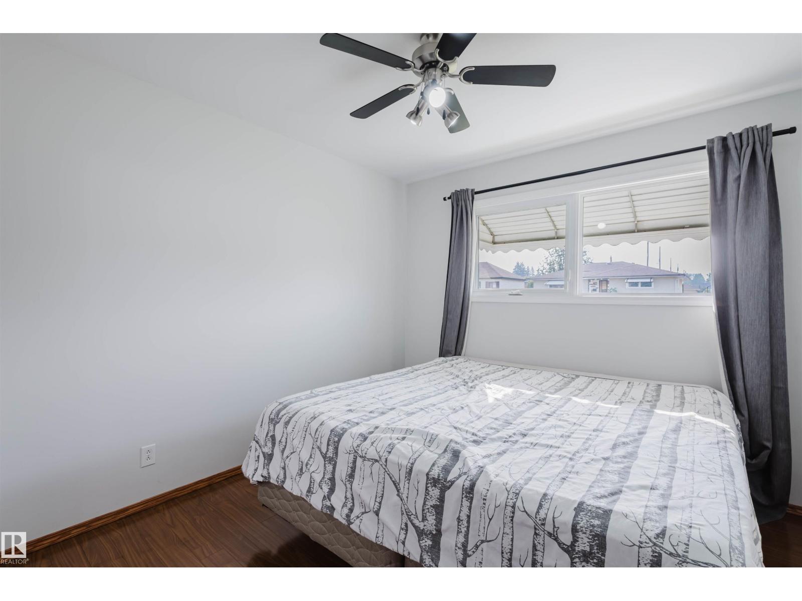 Photo 23 of 8607 73 St Nw, Edmonton AB
