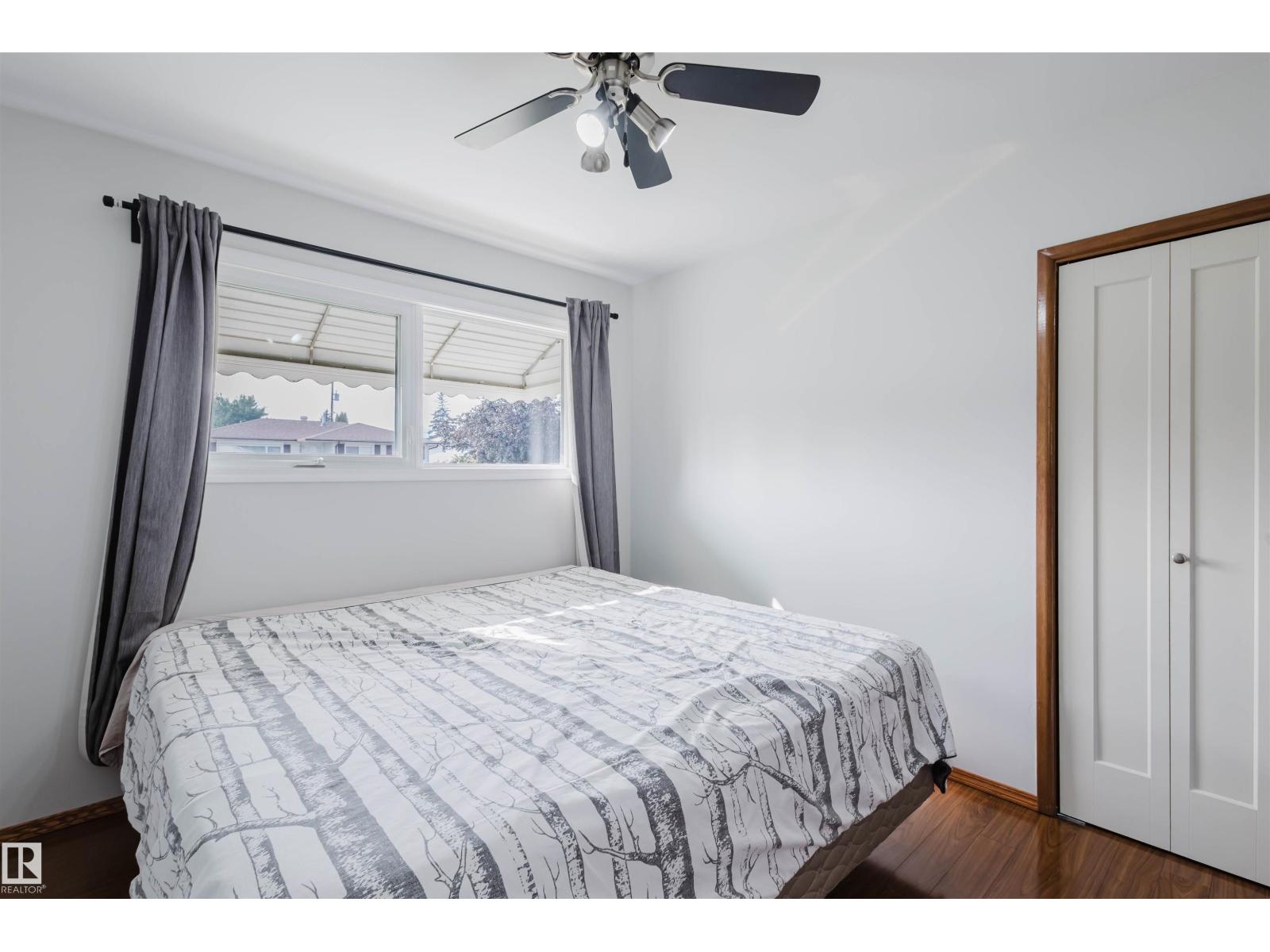 Photo 24 of 8607 73 St Nw, Edmonton AB
