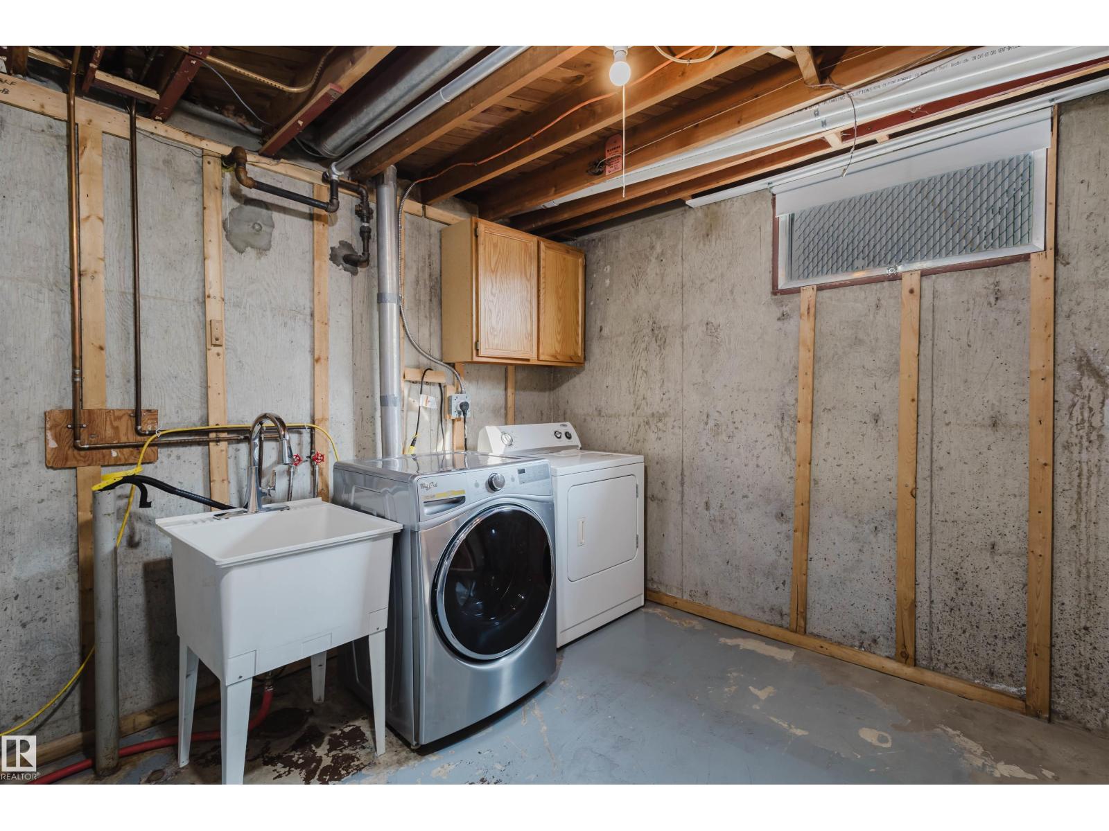 Photo 27 of 8607 73 St Nw, Edmonton AB