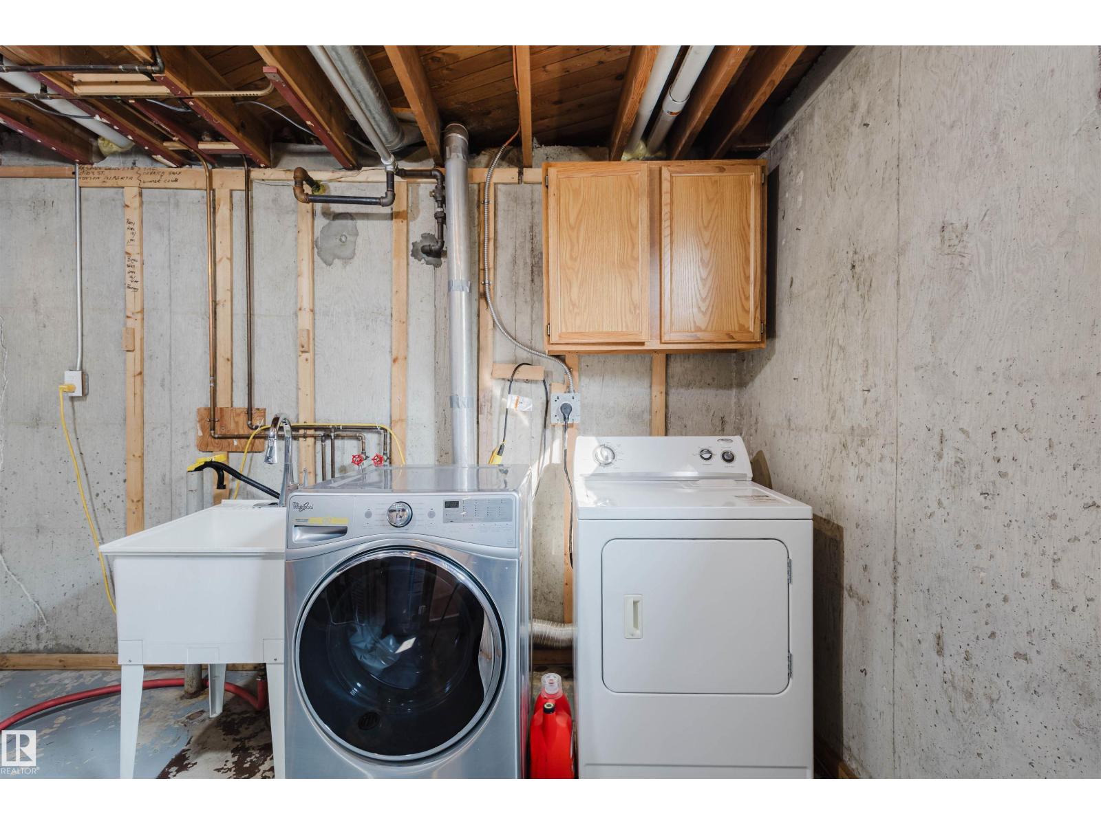Photo 28 of 8607 73 St Nw, Edmonton AB