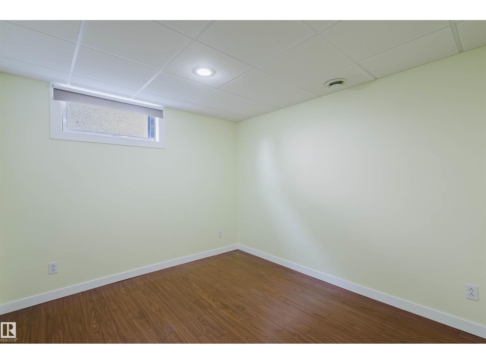 Photo 37 of 8607 73 St Nw, Edmonton AB