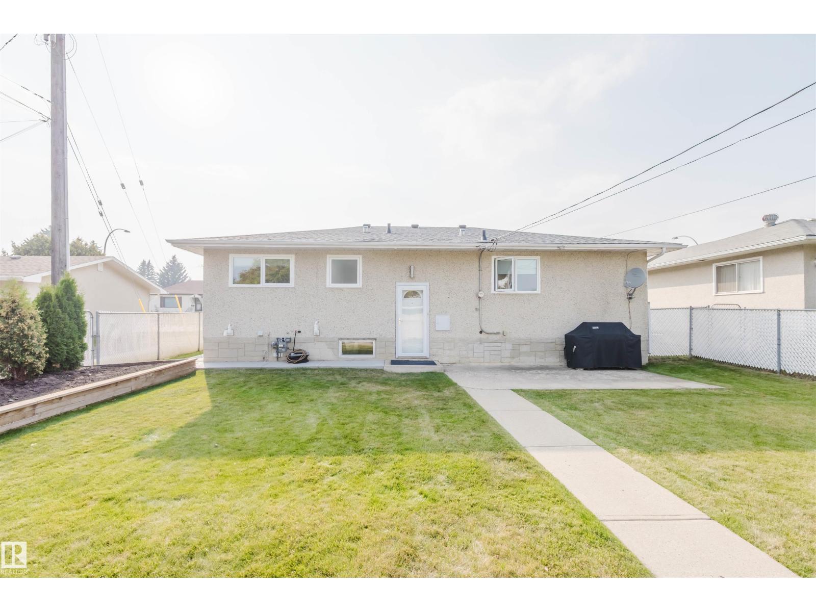 Photo 42 of 8607 73 St Nw, Edmonton AB