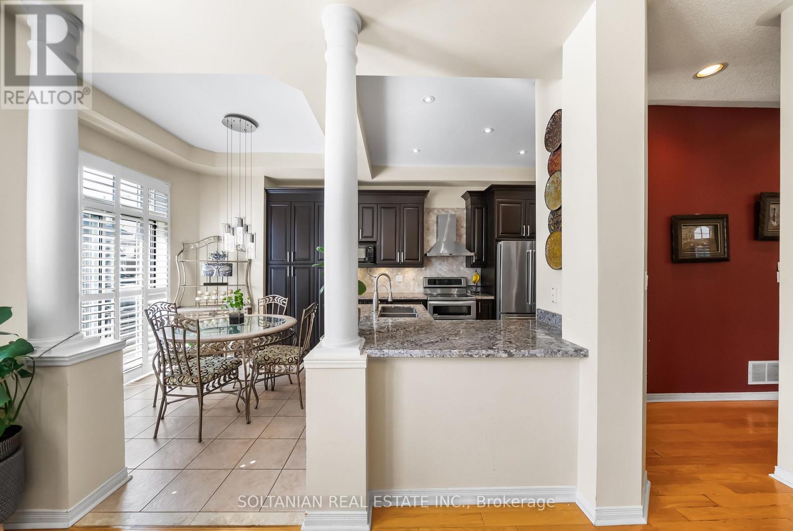 Photo 16 of 242 Frank Endean Road, Richmond Hill ON