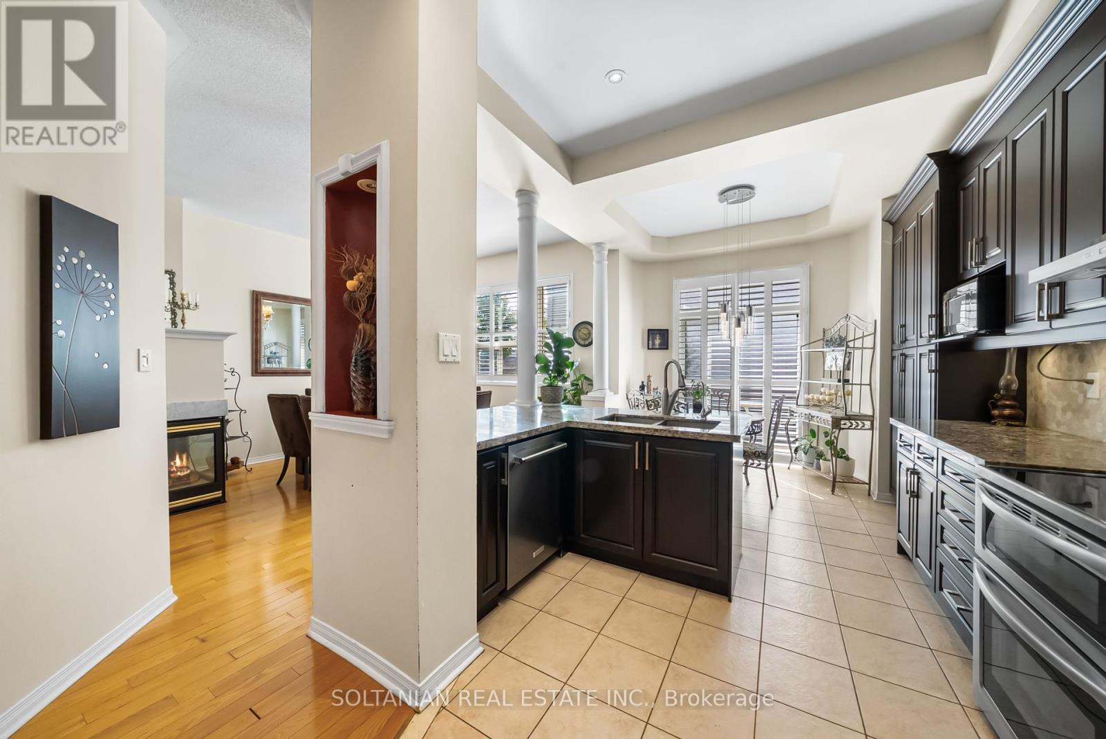 Photo 22 of 242 Frank Endean Road, Richmond Hill ON
