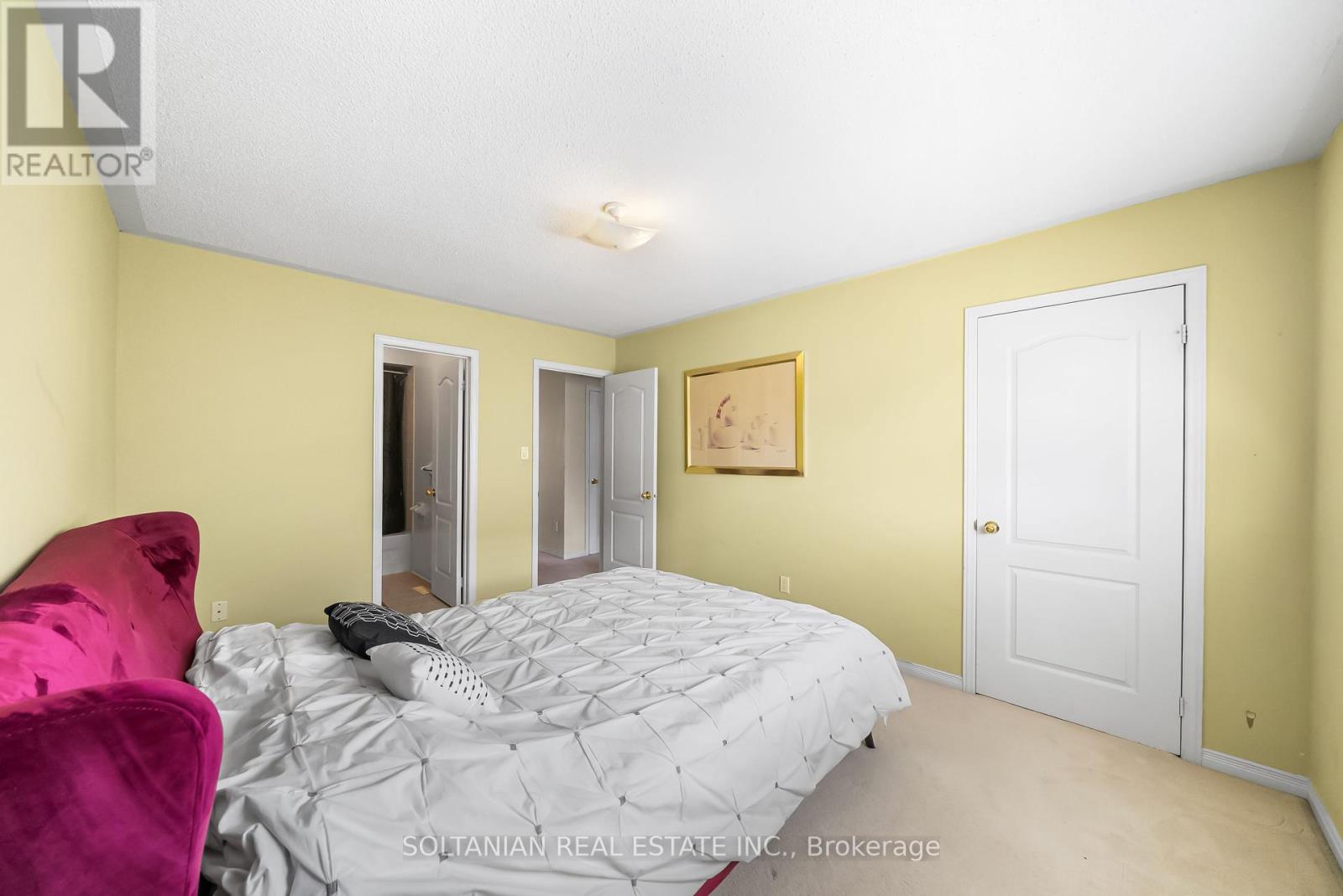 Photo 34 of 242 Frank Endean Road, Richmond Hill ON