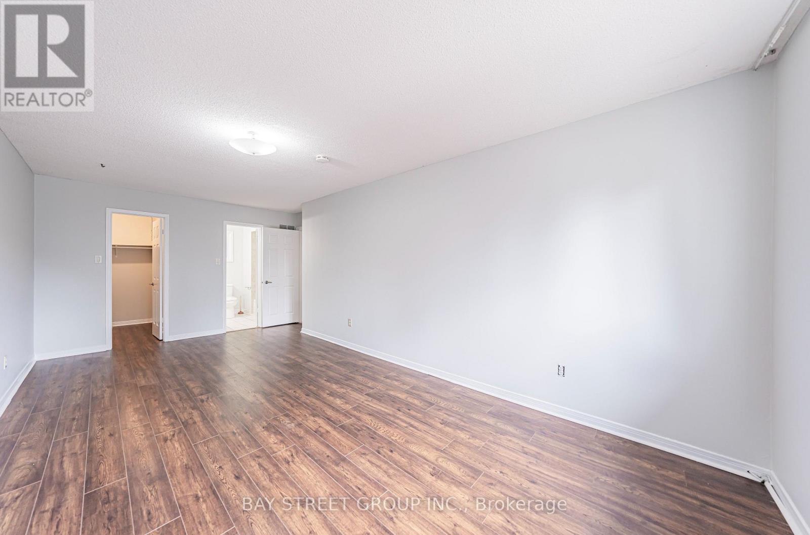 Photo 20 of 547 Raymerville Drive, Markham ON