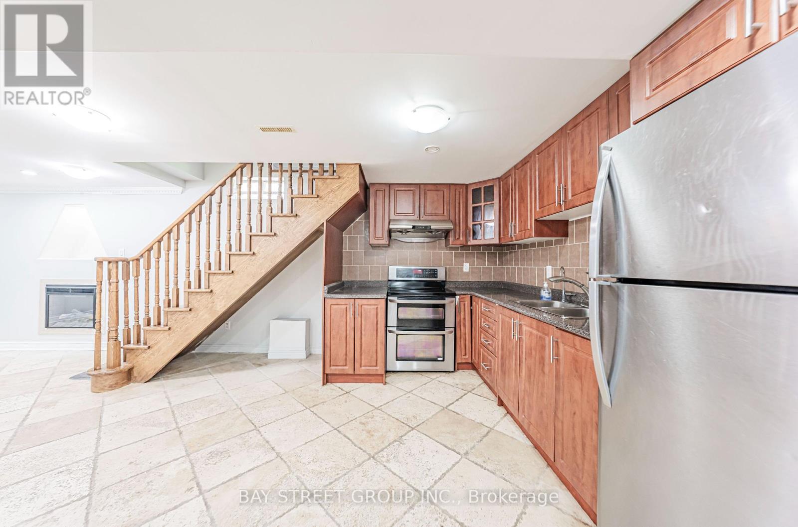 Photo 29 of 547 Raymerville Drive, Markham ON