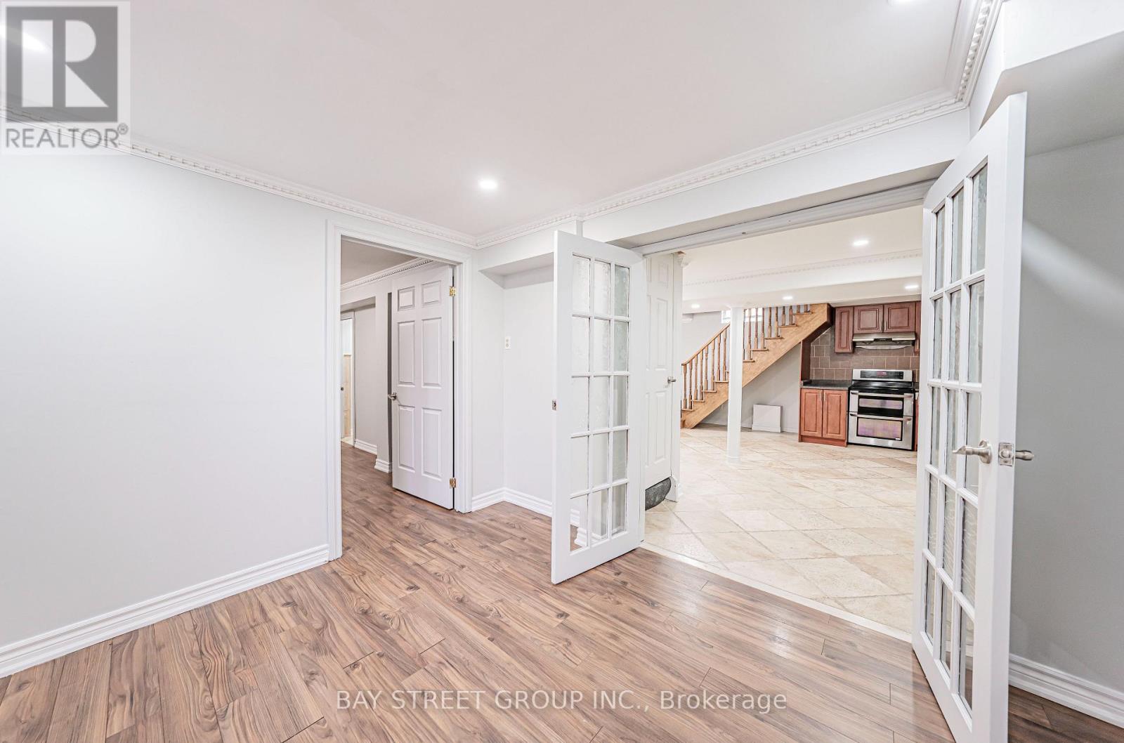 Photo 37 of 547 Raymerville Drive, Markham ON