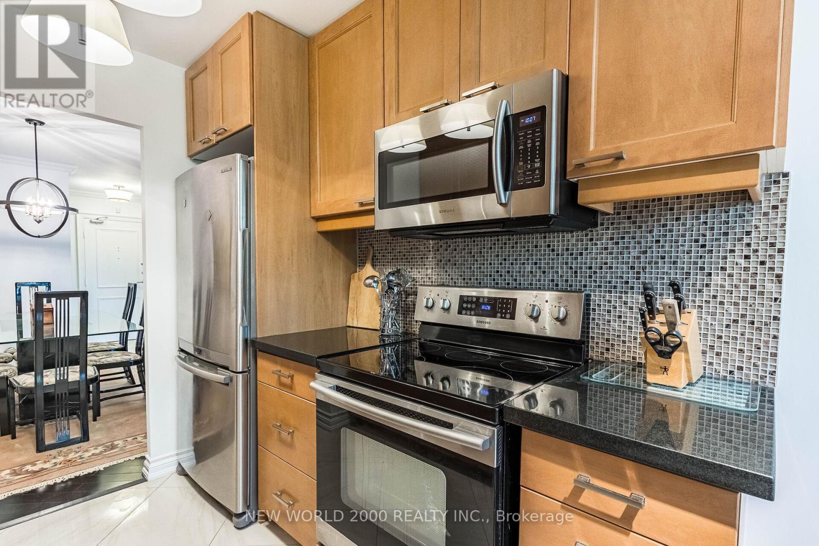 Photo 18 of 410 7811 Yonge Street, Markham ON