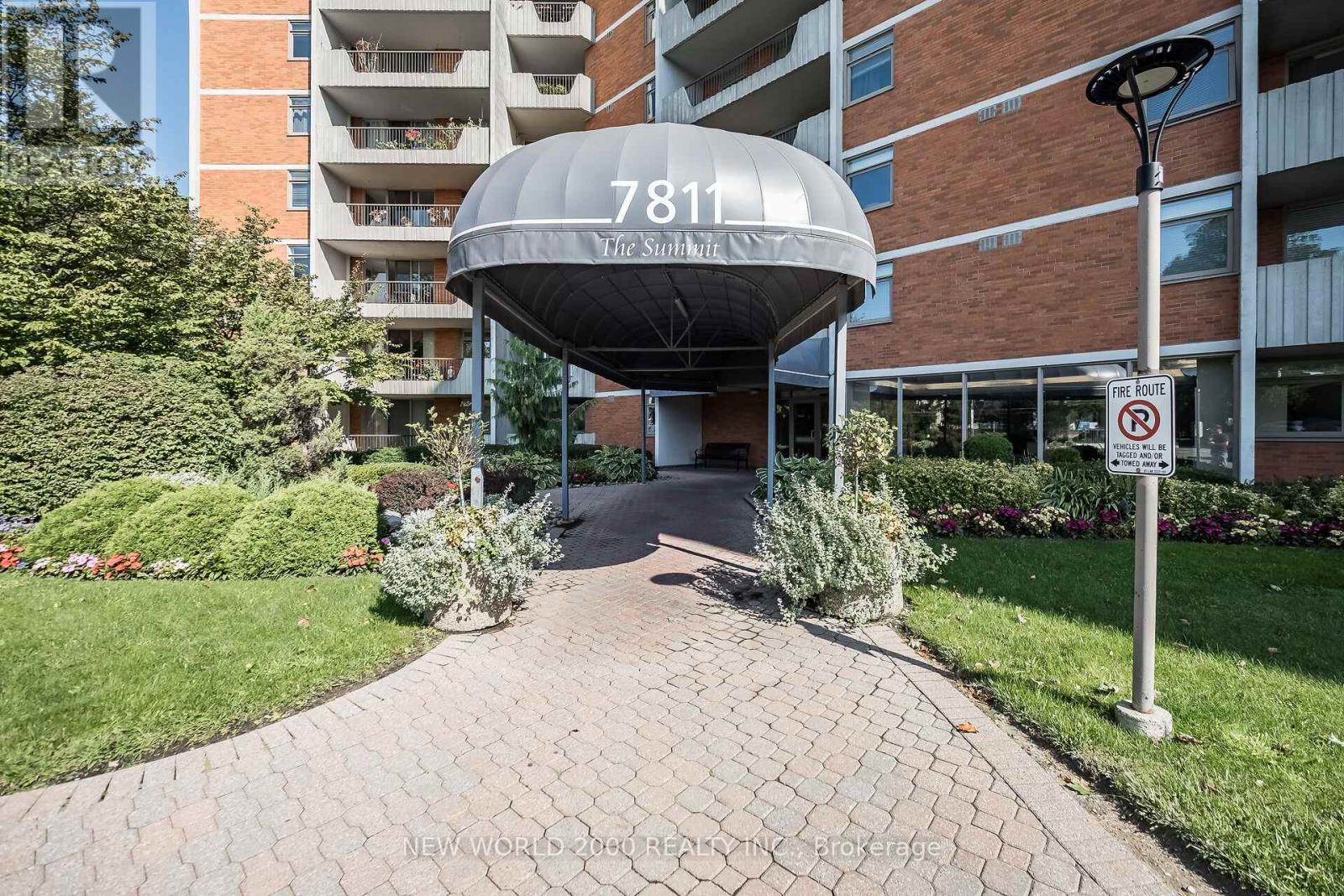 Photo 2 of 410 7811 Yonge Street, Markham ON