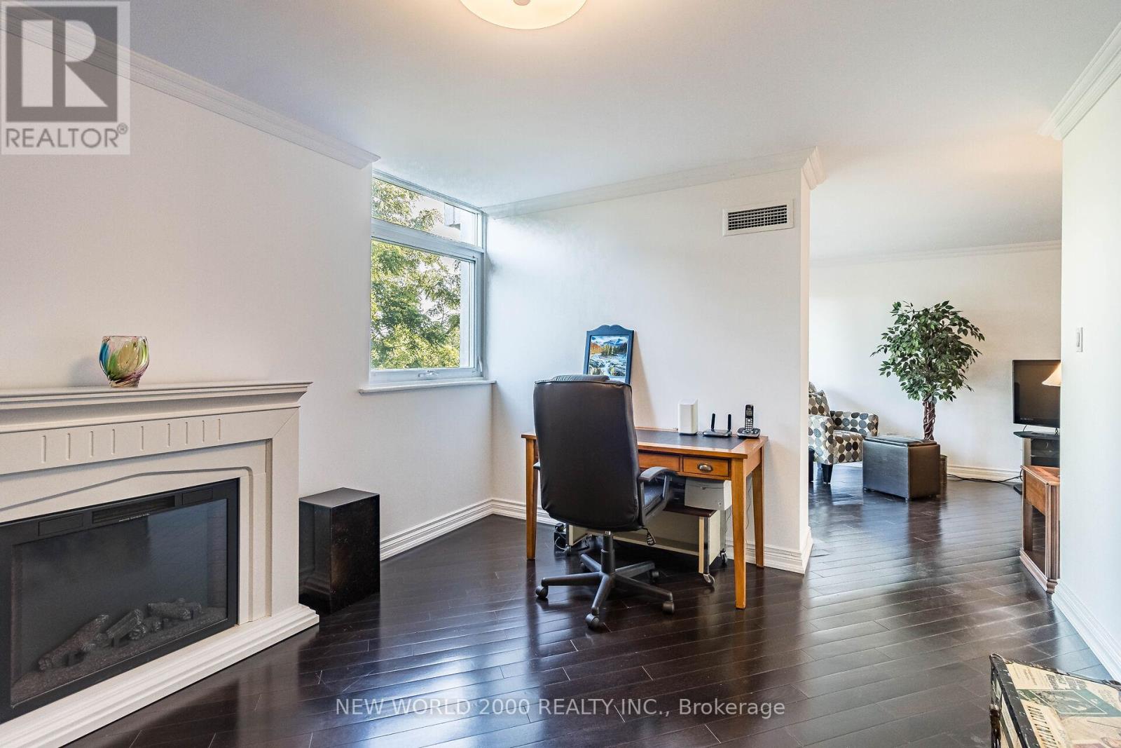 Photo 21 of 410 7811 Yonge Street, Markham ON