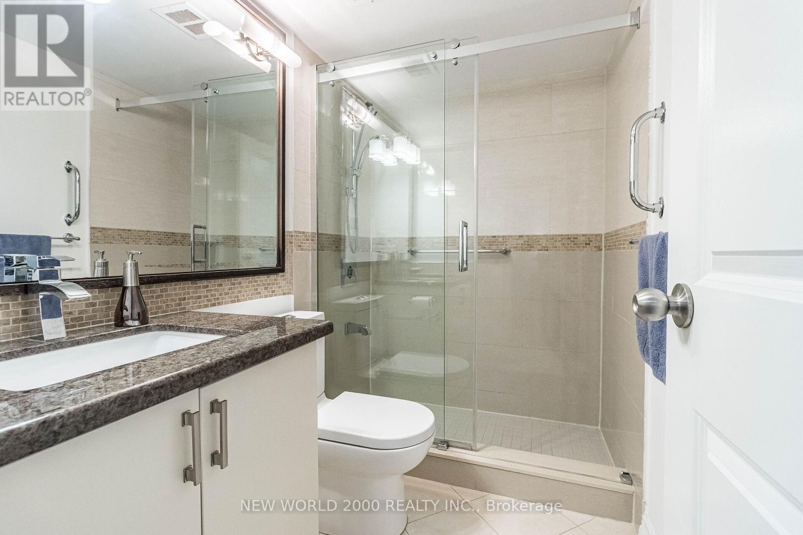 Photo 23 of 410 7811 Yonge Street, Markham ON