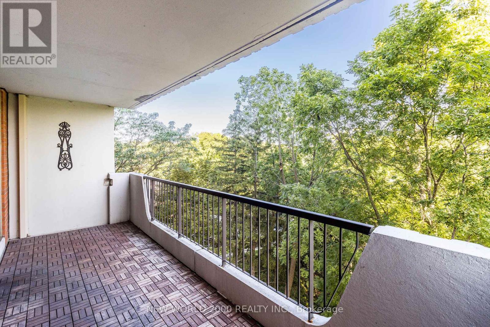 Photo 27 of 410 7811 Yonge Street, Markham ON