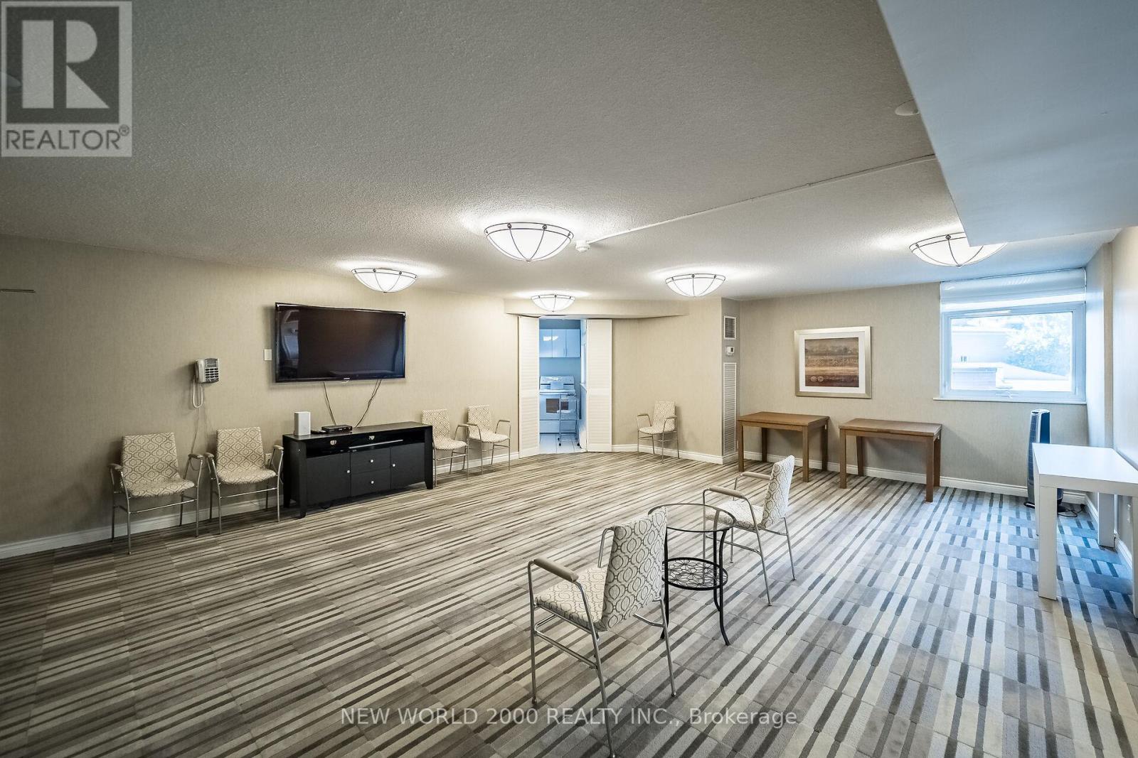 Photo 32 of 410 7811 Yonge Street, Markham ON