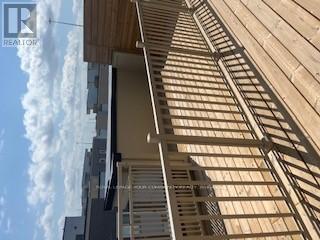 Photo 3 of Th 175 151 Honeycrisp Crescent, Vaughan ON