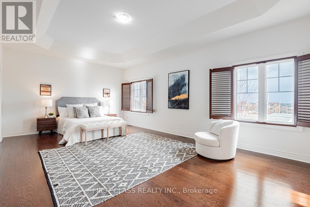 Photo 21 of 15 Hua Du Avenue, Markham ON