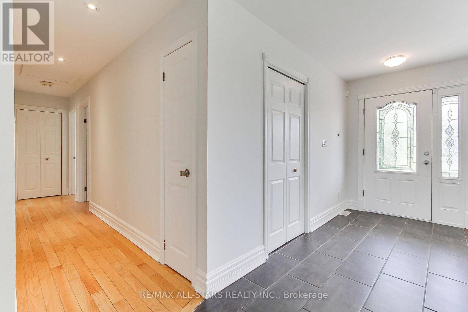 Photo 10 of 6538 Smith Boulevard, Georgina ON