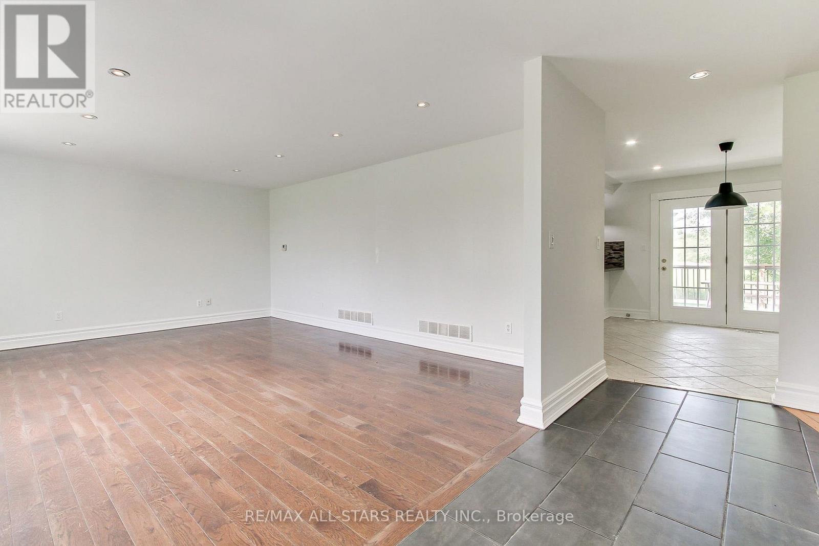 Photo 11 of 6538 Smith Boulevard, Georgina ON