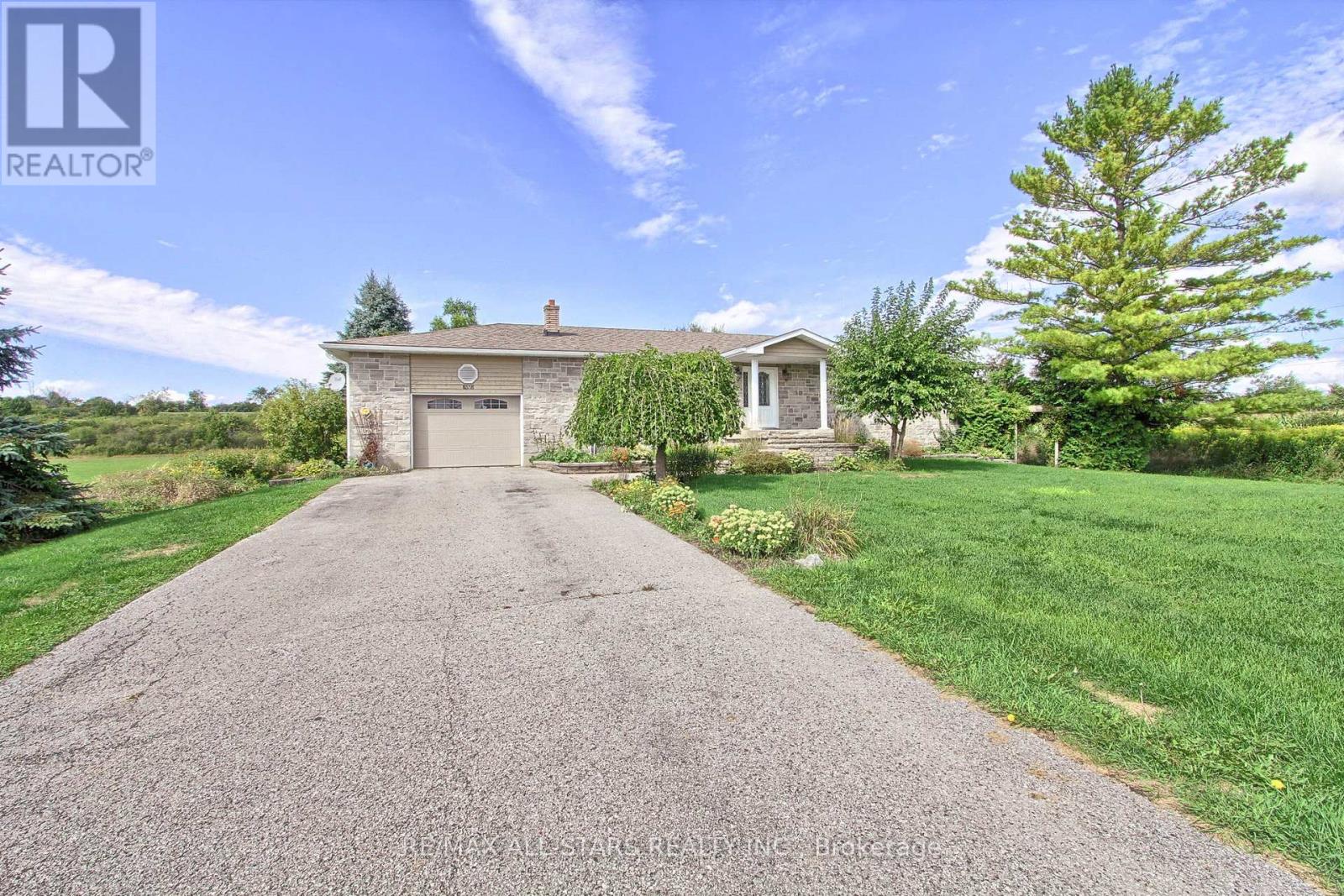 Photo 6 of 6538 Smith Boulevard, Georgina ON