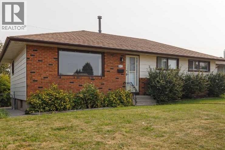 Photo 1 of 4611 Greenhill Crescent Ne, Calgary AB