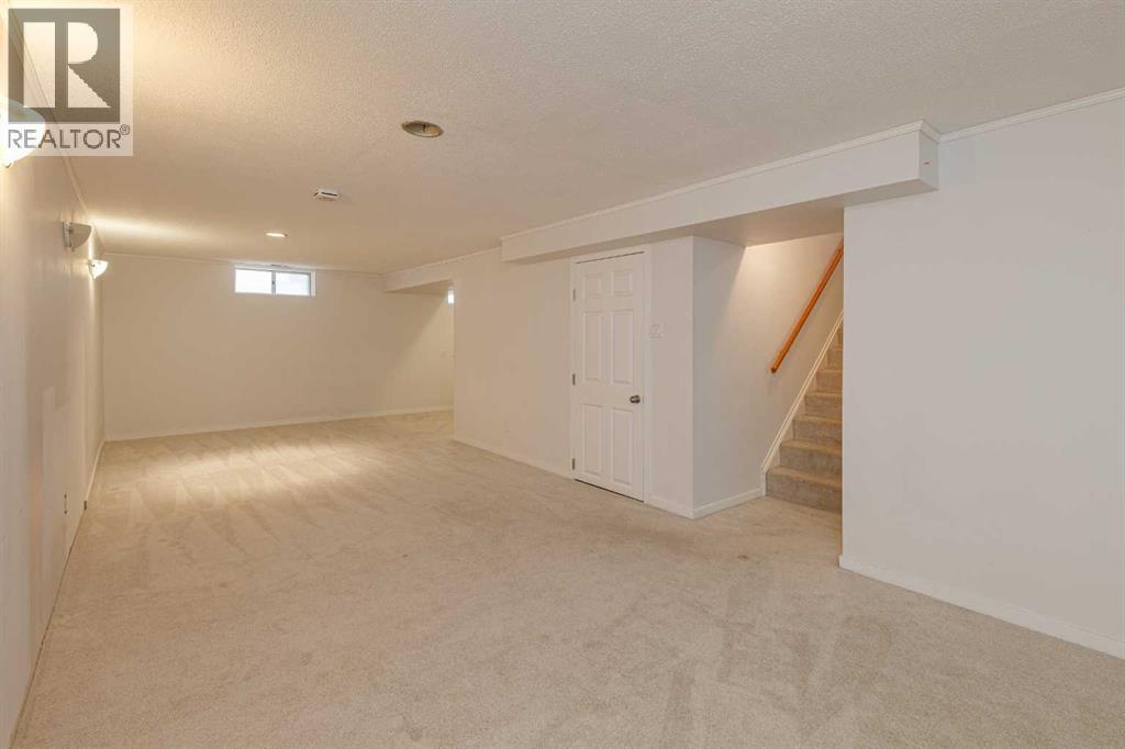 Photo 14 of 4611 Greenhill Crescent Ne, Calgary AB