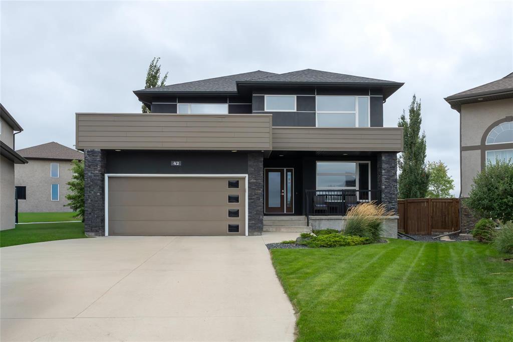 Photo 1 of 42 Grey Owl Place, Winnipeg MB