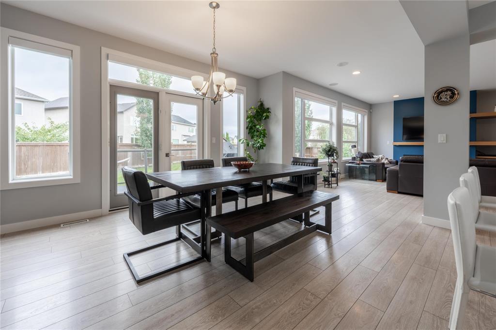 Photo 11 of 42 Grey Owl Place, Winnipeg MB