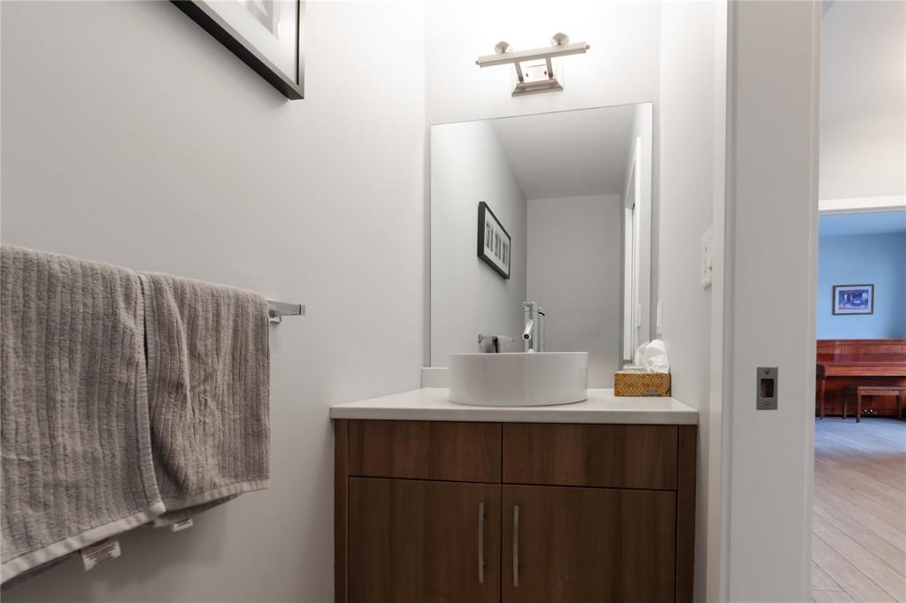 Photo 13 of 42 Grey Owl Place, Winnipeg MB