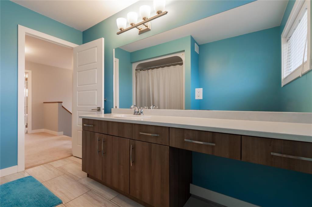 Photo 29 of 42 Grey Owl Place, Winnipeg MB