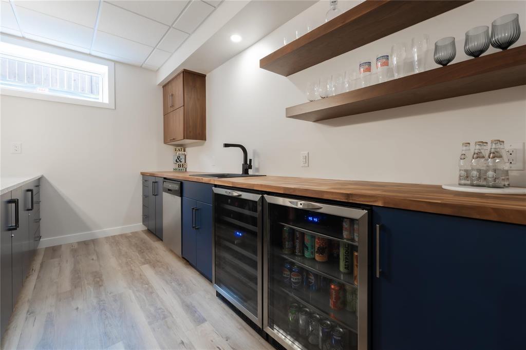 Photo 38 of 42 Grey Owl Place, Winnipeg MB