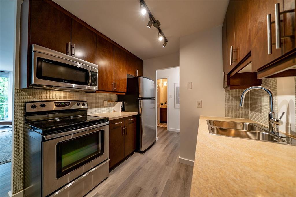 Photo 18 of 205 500 Stradbrook Avenue, Winnipeg MB