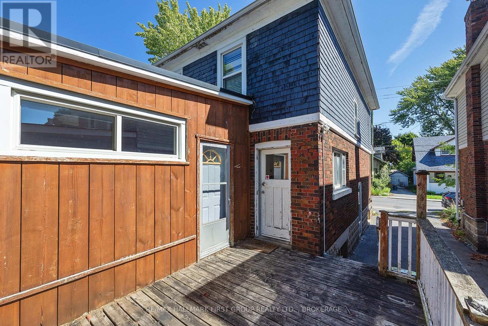 Photo 4 of 516 Victoria Street, Kingston ON