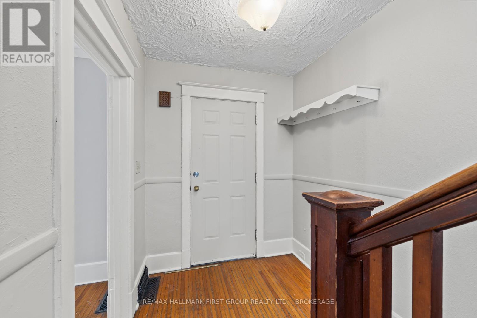 Photo 6 of 516 Victoria Street, Kingston ON