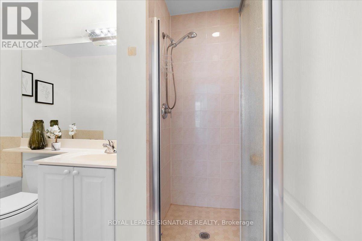Photo 17 of 802 1 Lomond Drive, Toronto ON